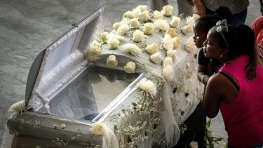 miles de cubanos despiden a alicia alonso