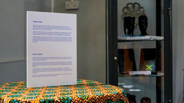 Una exhibición con artefactos en una iglesia en Londres el 6 de septiembre del 2026. (AP foto/Alberto Pezzali)