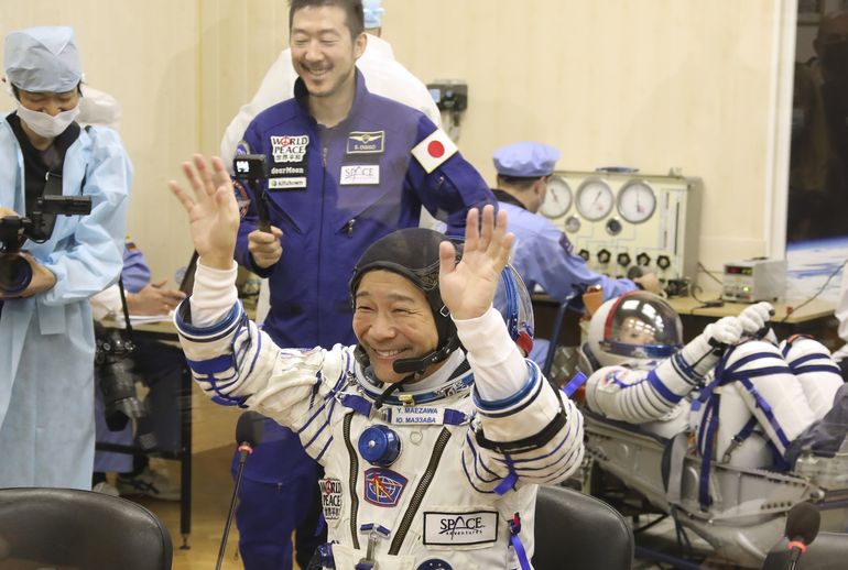 Un magnate japonés despega hacia la Estación Espacial