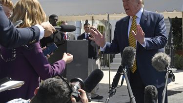 Pelosi pidió a Trump retrasar deportación de inmigrantes