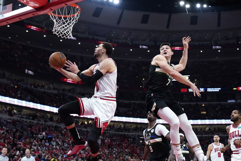 DEP-BAS BULLS-LAVINE