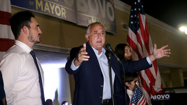 ex comisionado condal esteban bovo jr. evalua postularse a la alcaldia de hialeah