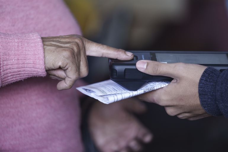 Oposición aventaja resultados de elecciones en Honduras