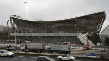 Vista del Centro Acuático Olímpico en Saint Denis, a las afueras de París, el 28 de diciembre de 2023. (AP Foto/Lewis Joly)