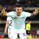 Lautaro Martinez celebra tras anotar un gol para el Inter de Milán en el partido contra Hellas Verona por la Serie A italiana, el miércoles 3 de mayo de 2023, en Verona. (Paola Garbuio/LaPresse vía AP)