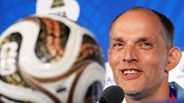 El técnico de Inglaterra Thomas Tuchel durante una rueda de prensa en la víspera de la semifinal contra Argentina en el Mundial, el martes 14 de julio de 2026, en Atlanta. (AP Foto/Rebecca Blackwell)