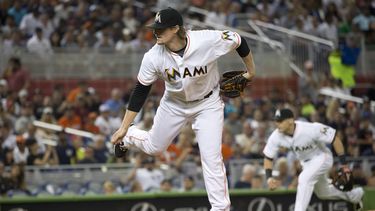 Koehler y la defensiva deciden victoria de Marlins