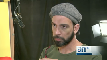 exclusiva: el presentador alex otaola da detalles sobre la demanda que presento por agresion a yomil hidalgo