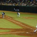 Impenetrable picheo de Holguín blanquea a Industriales en béisbol cubano
