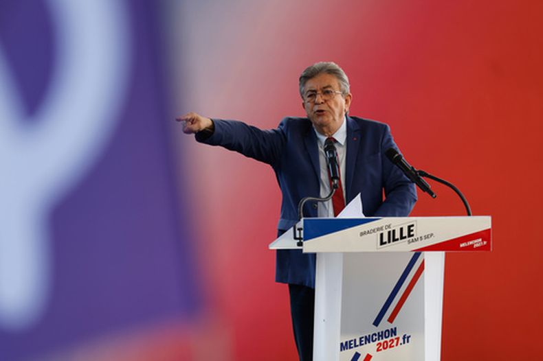 El candidato presidencial francés Jean-Luc Melenchon en un evento en Lille, Francia, el 5 de septiembre del 2026. (AP foto/Jean-Francois Badias)