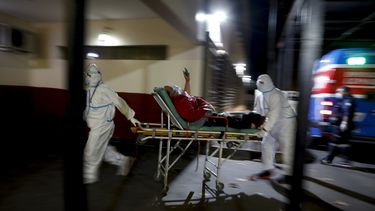 Argentina supera las 100.000 muertes por coronavirus