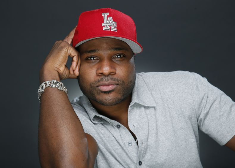 ARCHIVO - El actor y músico Malcolm-Jamal Warner posa para un retrato en Los Ángeles, el 8 de octubre de 2015. (Foto Danny Moloshok/Invision/AP, archivo)