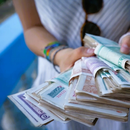 El Dólar y Euro sobrepasan los 300 pesos en mercado informal de divisas en Cuba