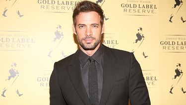 william levy feliz de asociarse con nascar para producir una serie de tv