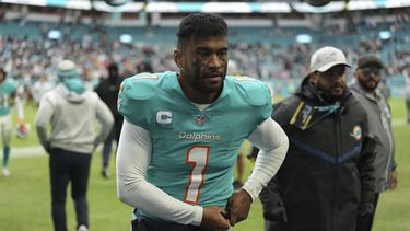 Fuente AP: Tua Tagovailoa se perderá el Pro Bowl