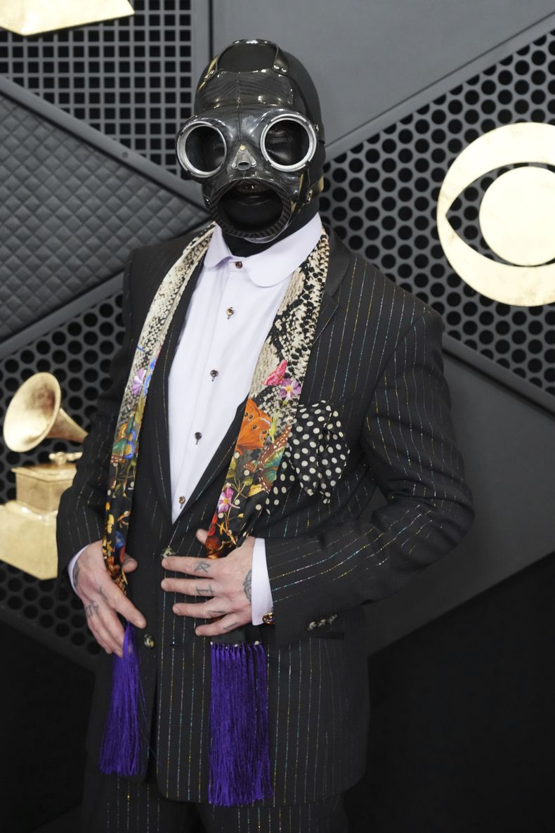 Sid Wilson llega a la 66a entrega anual de los Grammy el domingo 4 de febrero de 2024 en Los Ángeles. (Foto Jordan Strauss/Invision/AP)