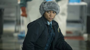 En esta imagen proporcionada por HBO, Kali Reis en una escena de True Detective: Night Country. (HBO vía AP)