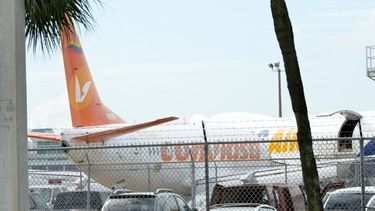americateve | Un avión de la flota oficial de Conviasa está detenido en Miami desde el pasado mes de mayo por una revisión millonaria