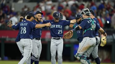 Marineros derrotan a Rangers e hilvanan 13 victorias