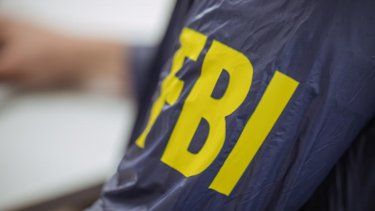 Autoridades federales ejecutan seis órdenes de arresto por fraude al PUA