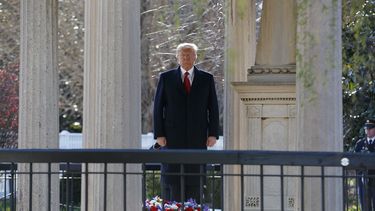 de miles de millones de dolares es el nuevo plan de presupuesto presentado por trump