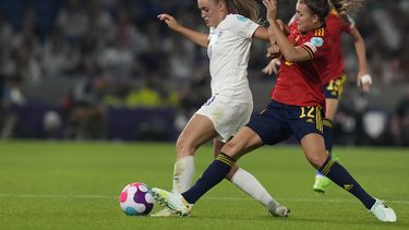 Con gol de Stanway, Inglaterra gana 2-1 a España en Eurocopa