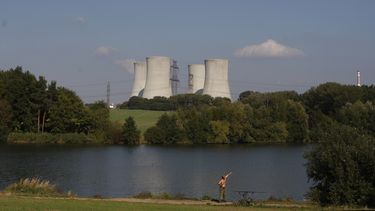La planta nuclear Dukovany en la República Checa, el 27 de septiembre de 2011. . (Foto AP/Petr David Josek)