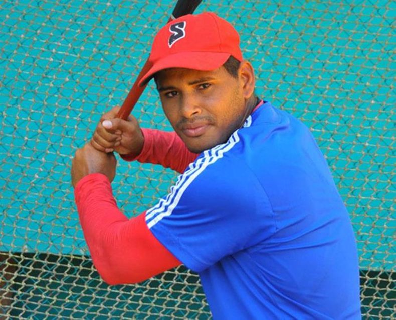 Luis Yander la O. pelotero cuba eeuu.jpg