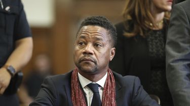 ARCHIVO -El actor Cuba Gooding Jr. comparece ante un tribunal el 22 de enero de 2020 en Nueva York. Justo cuando iba a comenzar un juicio, se reveló el martes que Cuba Gooding Jr. llegó a un acuerdo legal por las acusaciones de que violó a una mujer en un hotel de la ciudad de Nueva York hace una década, según los registros judiciales. (Alec Tabak/The Daily News via AP, File, Pool)