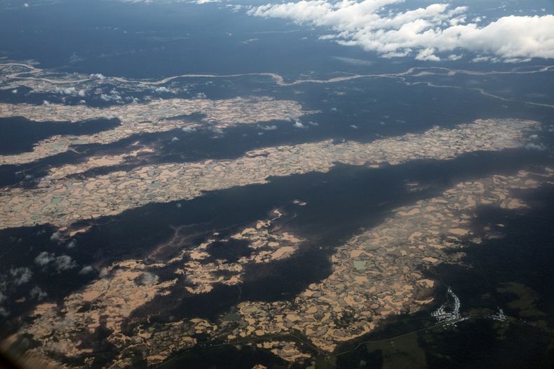REP-GEN_PERU-AMAZONIA_ORO-1.jpg
