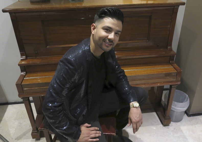 ESP-MUS LUIS CORONEL