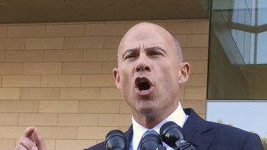 EEUU: Arrestan a Avenatti por supuesta violencia doméstica