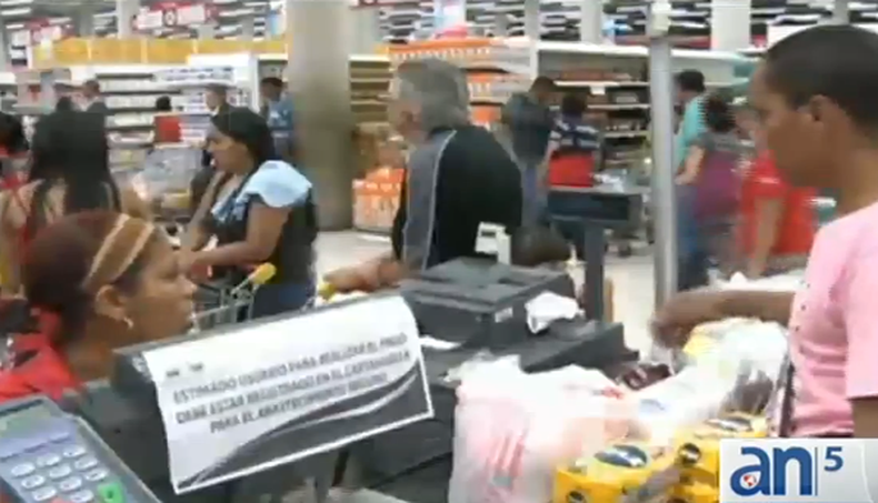 A partir de hoy solo los mayores de 12 años y con documento de identificación podrán comprar alimentos y productos de la cesta básica en Venezuela.