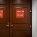 Lo que necesita saber: Casa Blanca blinda a su personal