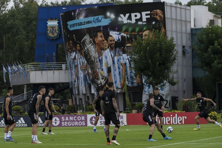 Chile recurre a la altura ante una Argentina sin Messi