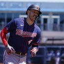 El béisbol regresa tras un largo invierno de conflicto