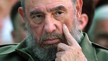 "Fidel Castro, la peor plaga" por Yamily Barnard