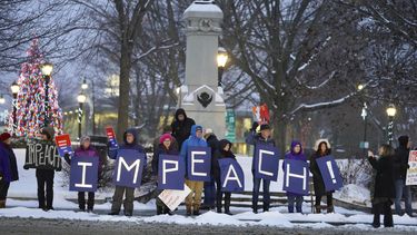 Cámara de representantes aprueba juicio político a Trump
