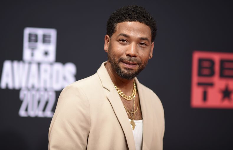 ARCHIVO - Jussie Smollett llega a la entrega de los Premios BET, el 26 de junio de, 2022, en Los Ángeles. (Foto de Richard Shotwell/Invision/AP, archivo)
