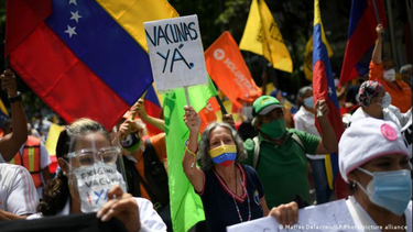 caos en plan de vacunacion de nicolas maduro en venezuela