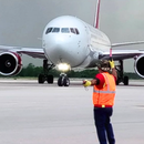 Estados Unidos realiza nuevo vuelo de deportación y devuelve a La Habana a 139 cubanos en medio de creciente crisis migratoria
