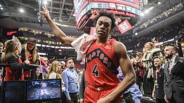 Raptors superan a Cavs pese a 31 puntos de Mitchell