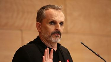 miguel bose fue hospitalizado en mexico