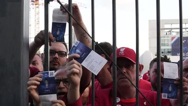 Caos en final de Champions no fue por culpa de aficionados