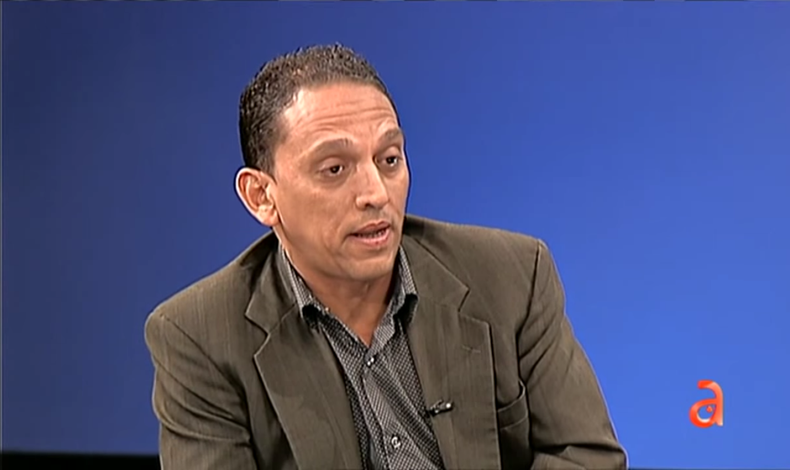 Activista Rolando Rodríguez Lobaina en El Espejo, de Américateve.