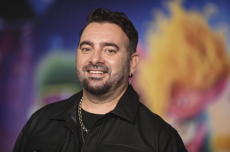Chris Kirkpatrick llega al estreno de Trolls Band Together el miércoles 15 de noviembre de 2023 en el Teatro Chino TCL en Los Angeles. (Foto Richard Shotwell/Invision/AP)