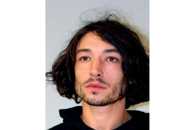 ESP-CEL EZRA MILLER-ARRESTO