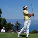 La surcoreana Haeran Ryu disputa el quinto hoyo en la última ronda del Campeonato Evian el domingo 12 de julio del 2026. (AP Foto/Laurent Cipriani)