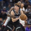 Kings superan al Heat; ganan por 1ra vez en la temporada