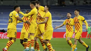 barcelona aplasta 4-0 al real madrid en el bernabeu